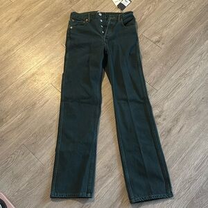 RE/DONE 90s HIGH RISE LOOSE. Color emerald